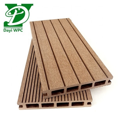 Hohe Festigkeit Wpc Hohl Decking Outdoor Composite Decking Verschleißfestigkeit