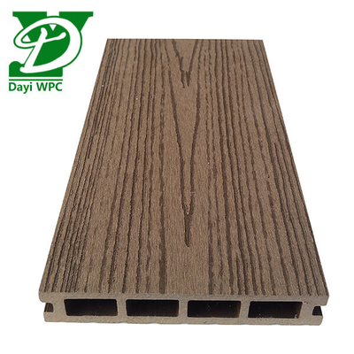 Wasserdichtes WPC-Verbunddeck mit Hohlbau