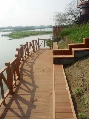 Ökofreundliche Garten-Schwimmbad WPC Decking Boards Mottenfest