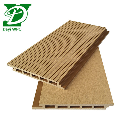 Holz-Kunststoff-Verbundwerkstoff Außenwandverkleidung 150*16mm Für Hotel