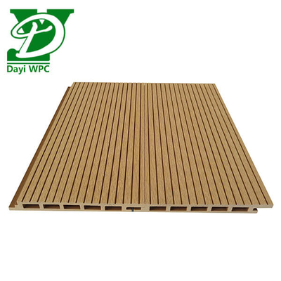 Holz-Kunststoff-Verbundwerkstoff Außenwandverkleidung 150*16mm Für Hotel