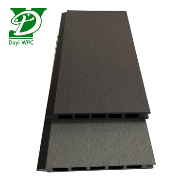 Moderne umweltfreundliche WPC-Verbundzaun WPC-Gartenzaun Extrusionsform