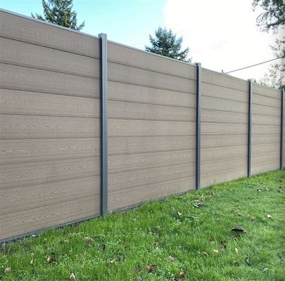 Moderne umweltfreundliche WPC-Verbundzaun WPC-Gartenzaun Extrusionsform